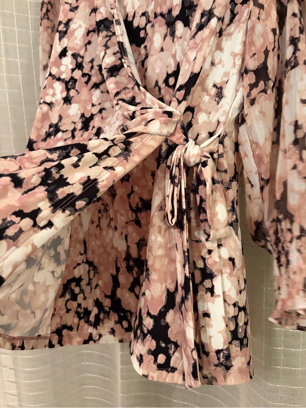Anne Klein | Pink and Black Floral Wrap-Style Top XL NWT - Picture 6 of 6